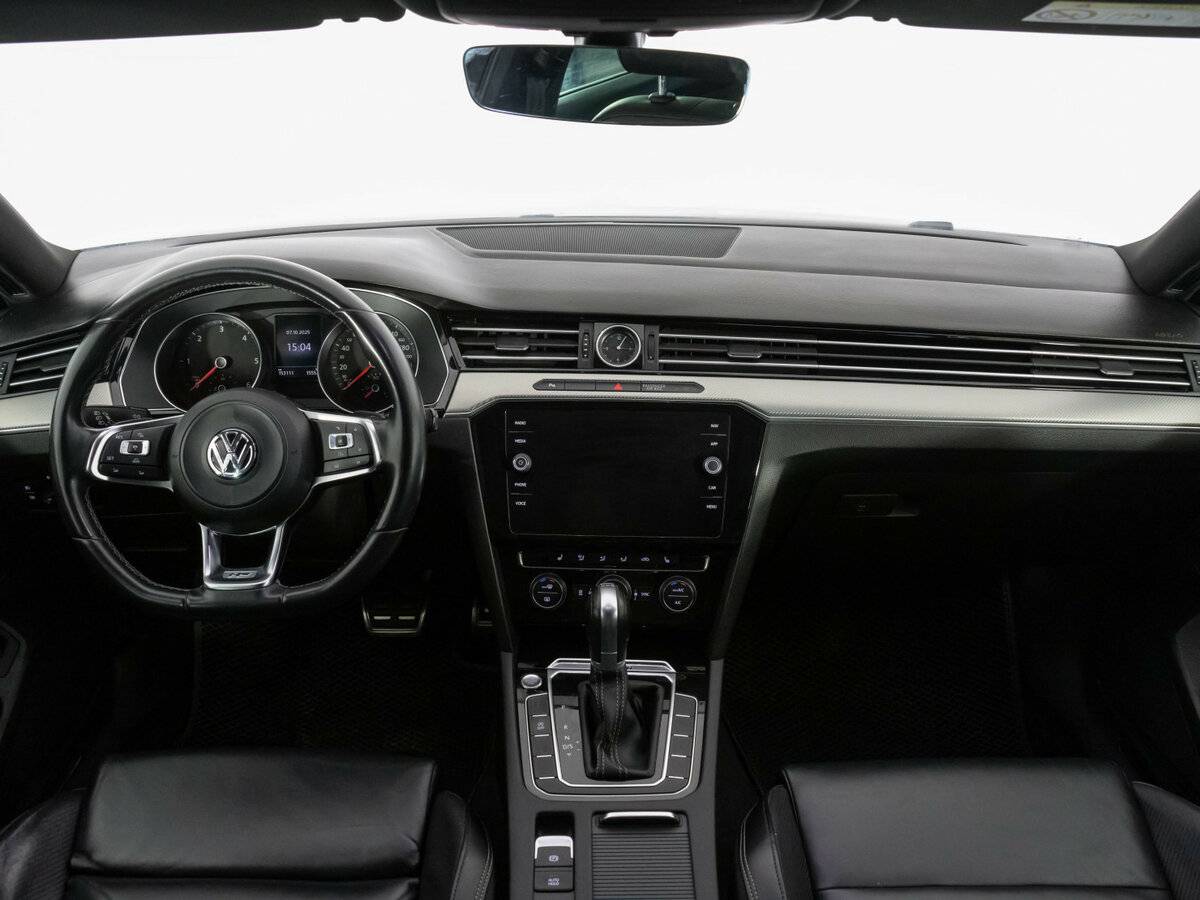 Volkswagen Passat 2018 года с пробегом. Фото: #9