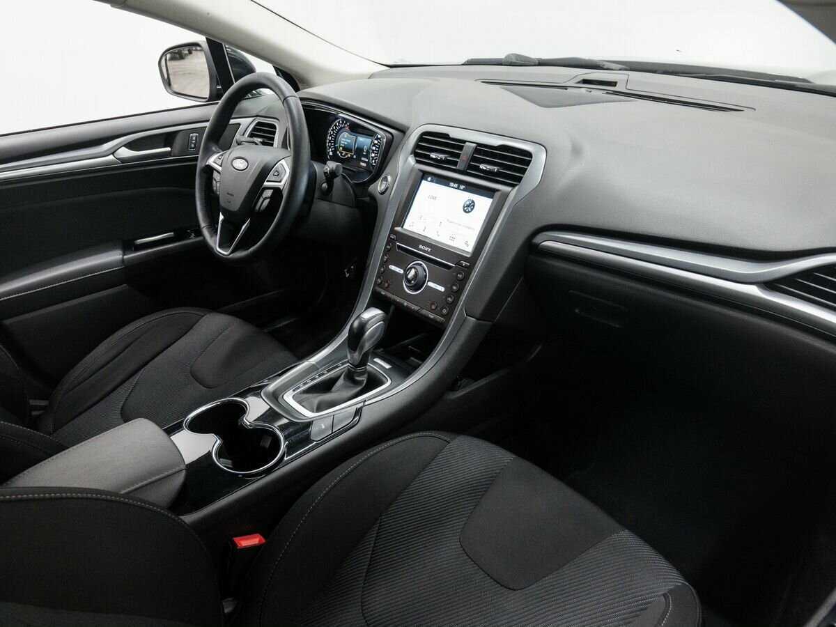 Ford Mondeo 2017 года с пробегом. Фото: #7