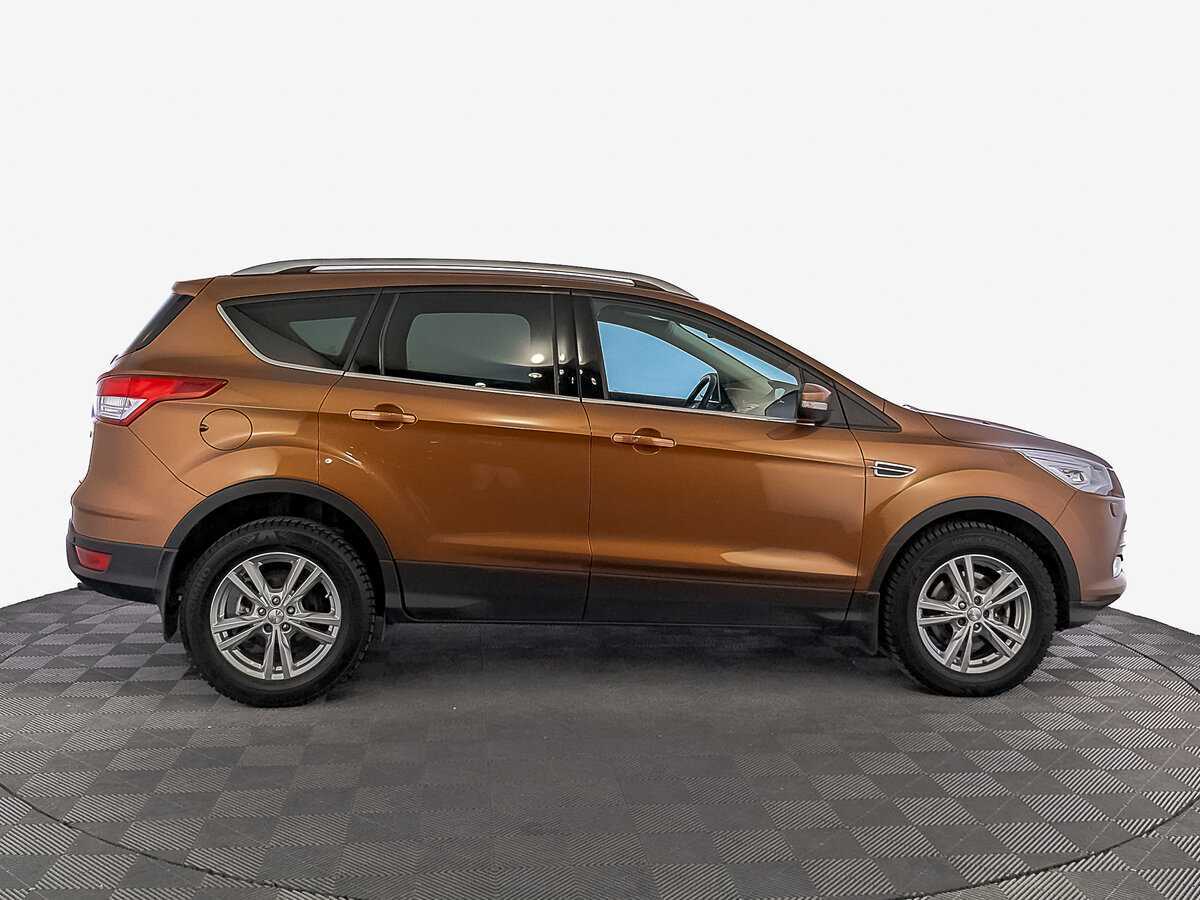 Ford Kuga 2014 года с пробегом. Фото: #3