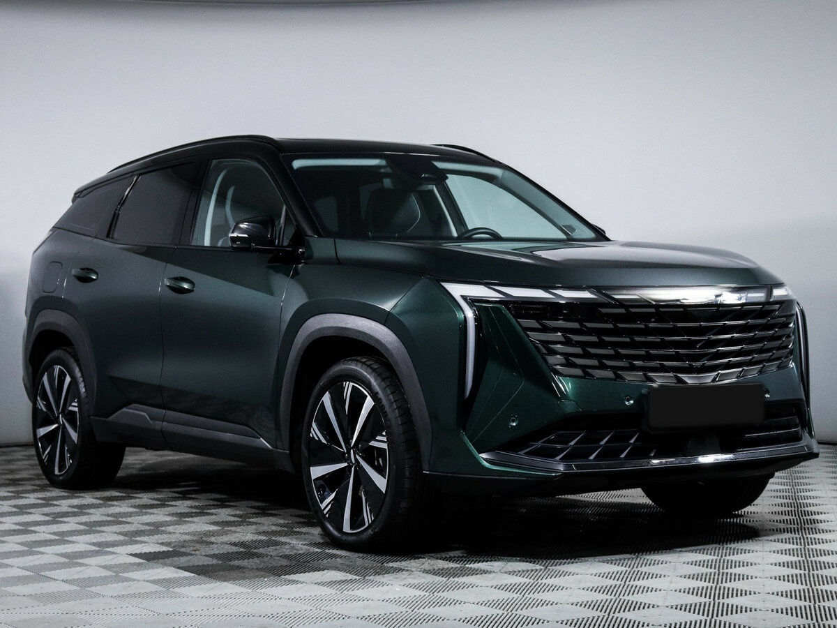 Geely Atlas 2024 года с пробегом. Фото: #2
