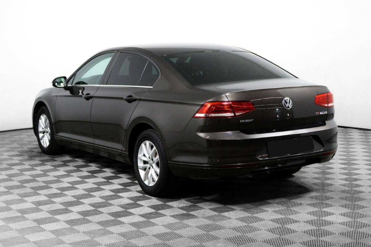 Volkswagen Passat 2016 года с пробегом. Фото: #6