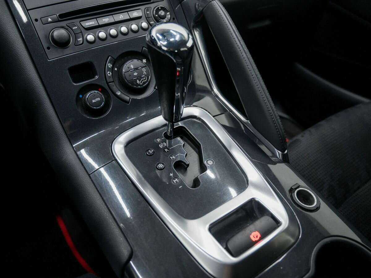 Peugeot 3008 2012 года с пробегом. Фото: #17