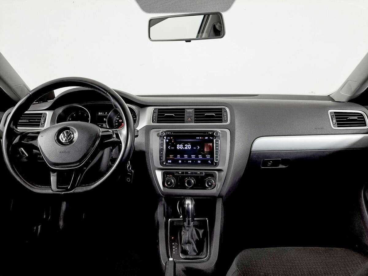 Volkswagen Jetta 2018 года с пробегом. Фото: #10