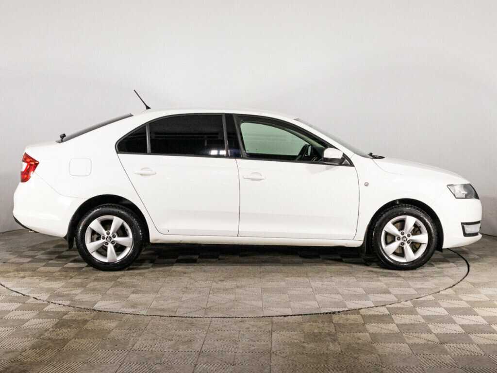 Skoda Rapid 2015 года с пробегом. Фото: #3