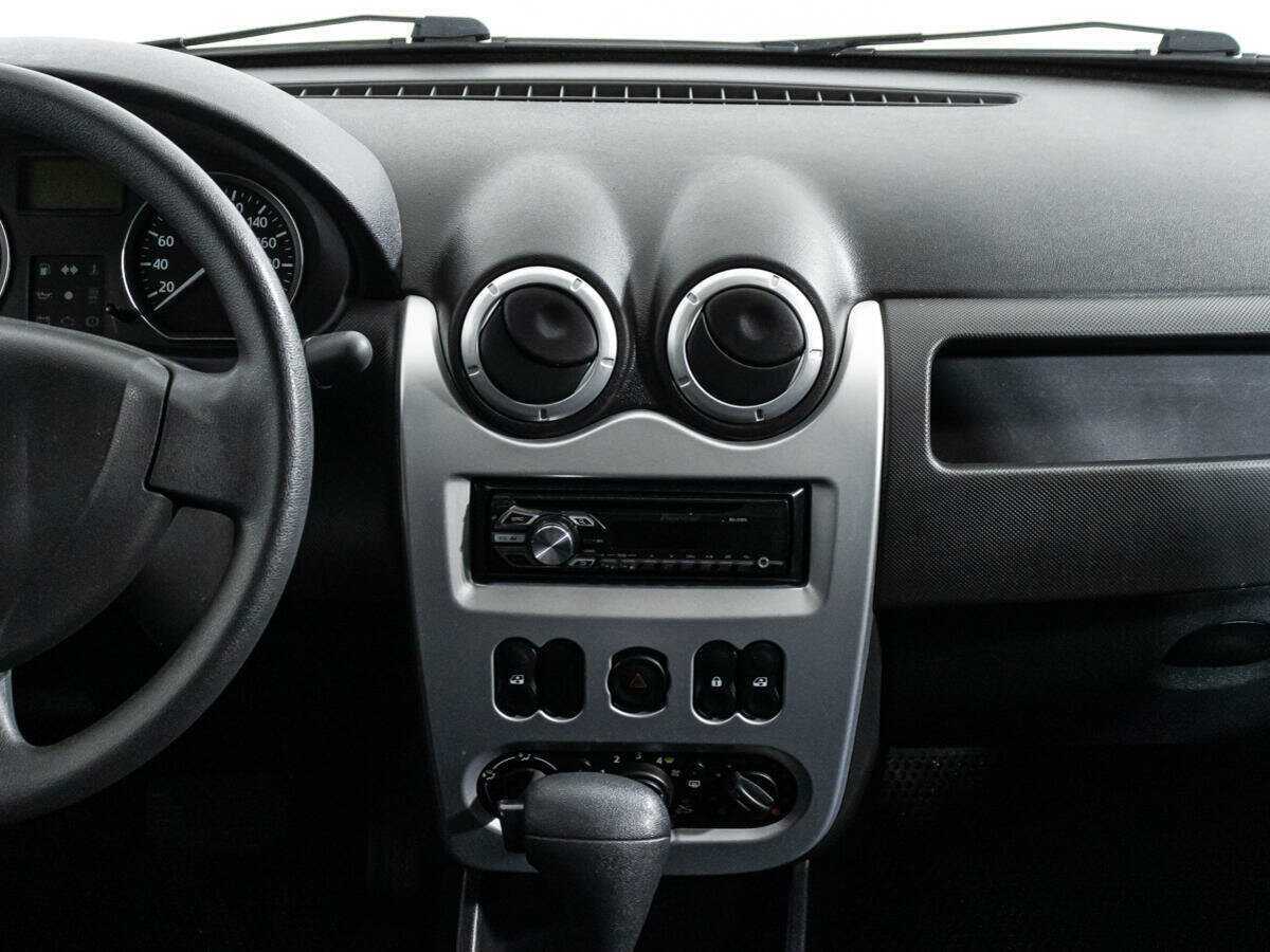 Renault Logan 2014 года с пробегом. Фото: #13