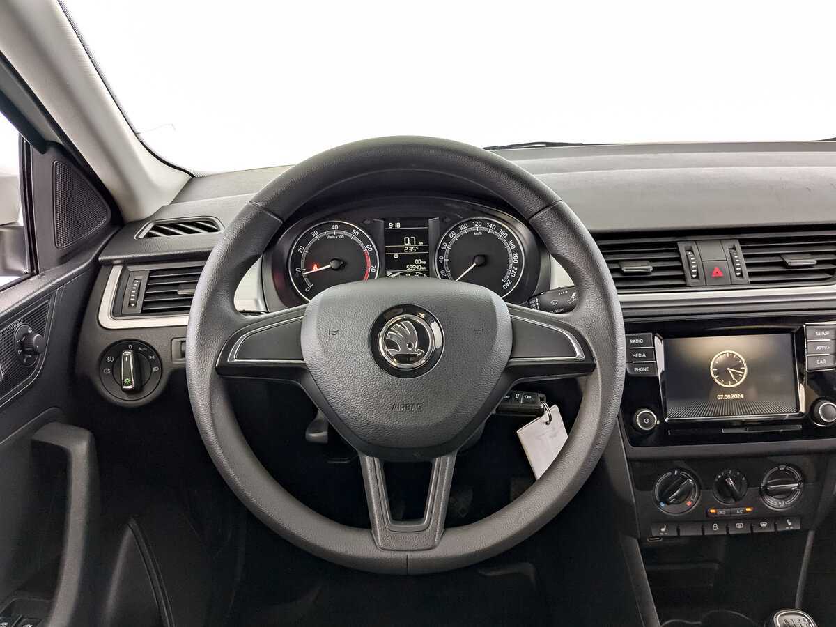 Skoda Rapid 2019 года с пробегом. Фото: #16