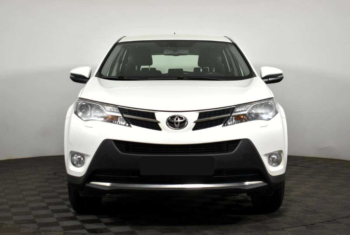 Toyota RAV4 2013 года с пробегом. Фото: #1