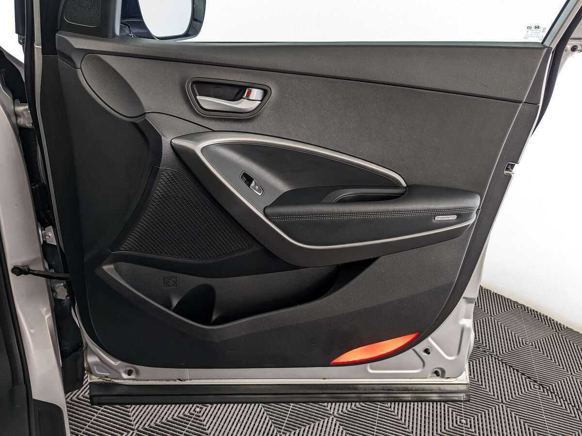 Hyundai Santa Fe 2013 года с пробегом. Фото: #20