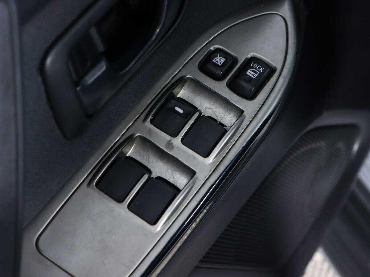 Mitsubishi Pajero 2012 года с пробегом. Фото: #12