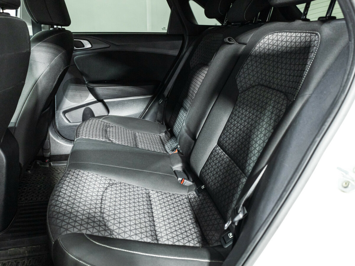 Kia Ceed 2018 года с пробегом. Фото: #9