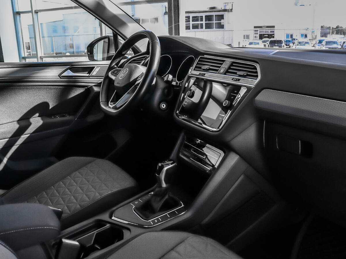 Volkswagen Tiguan 2021 года с пробегом. Фото: #10