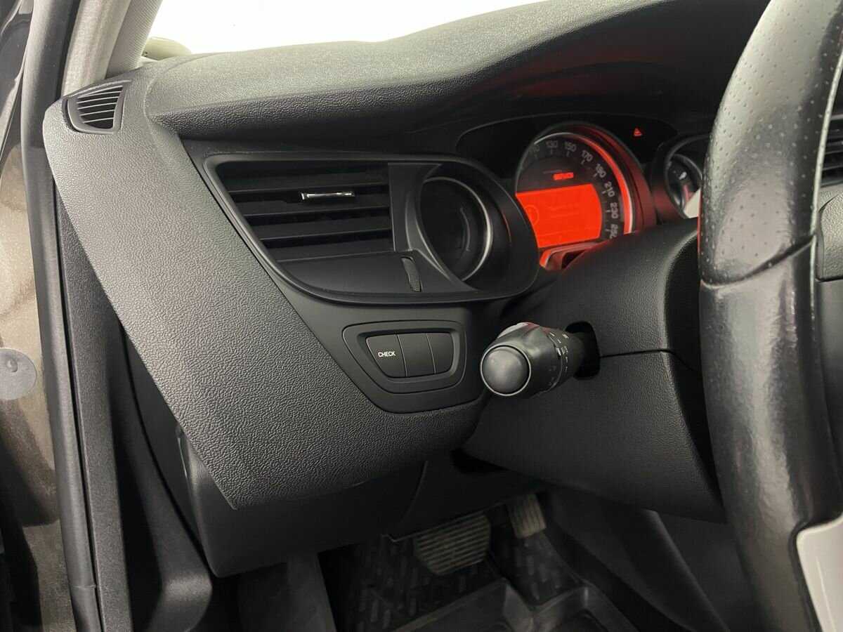 Citroen C5 2013 года с пробегом. Фото: #8