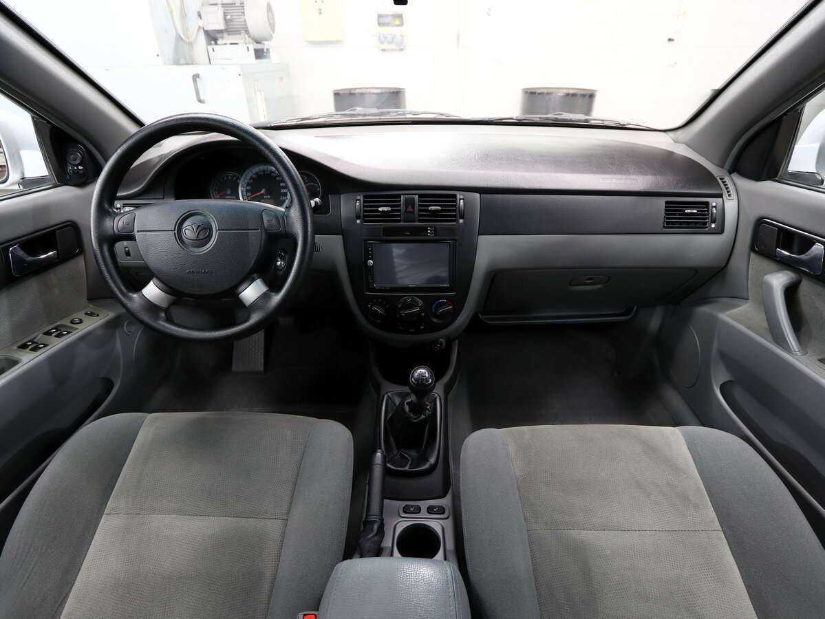 Daewoo Gentra 2013 года с пробегом. Фото: #14