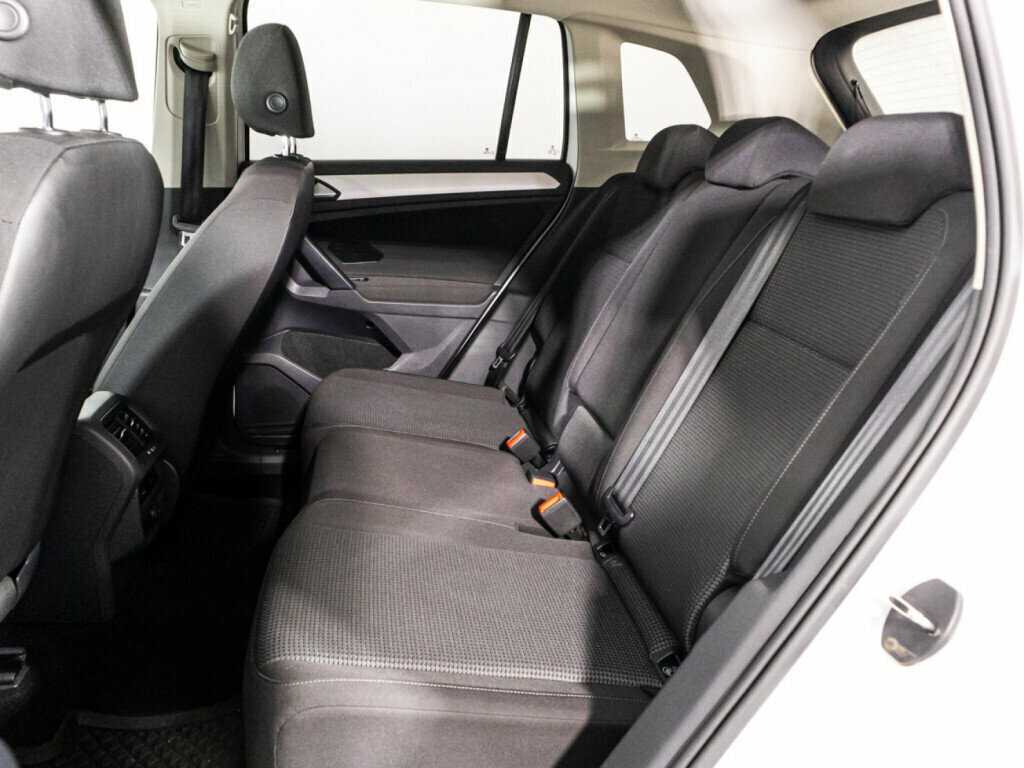 Volkswagen Tiguan 2018 года с пробегом. Фото: #9