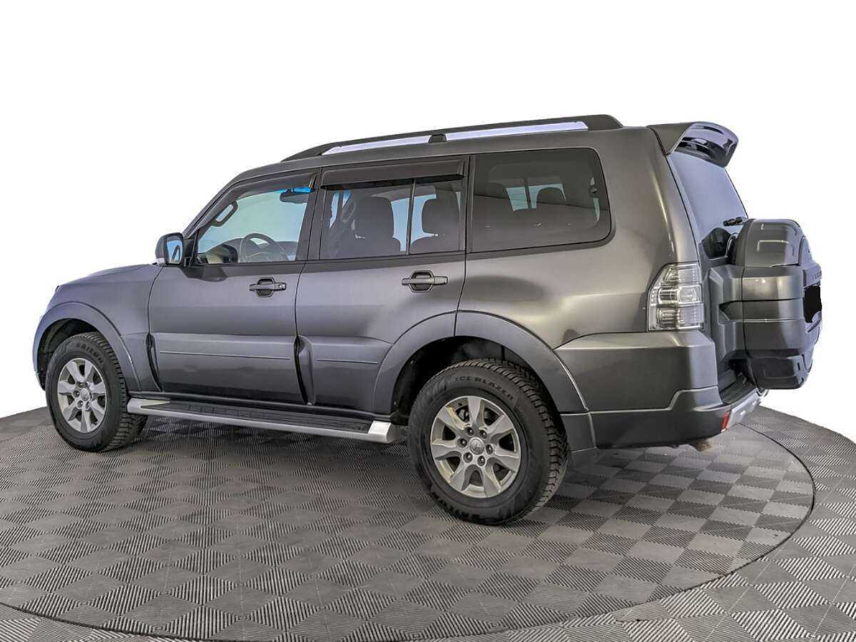 Mitsubishi Pajero 2013 года с пробегом. Фото: #6
