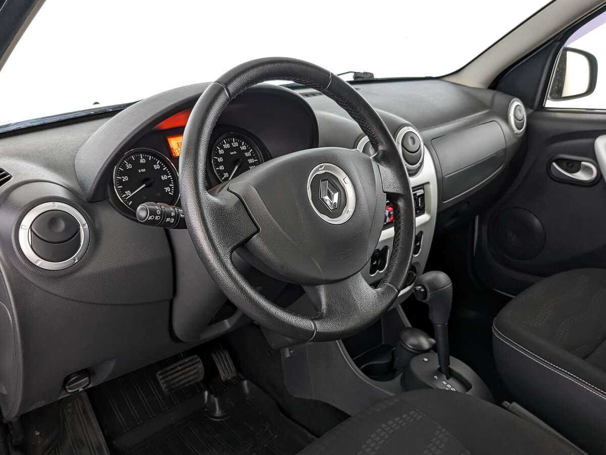 Renault Sandero 2013 года с пробегом. Фото: #9
