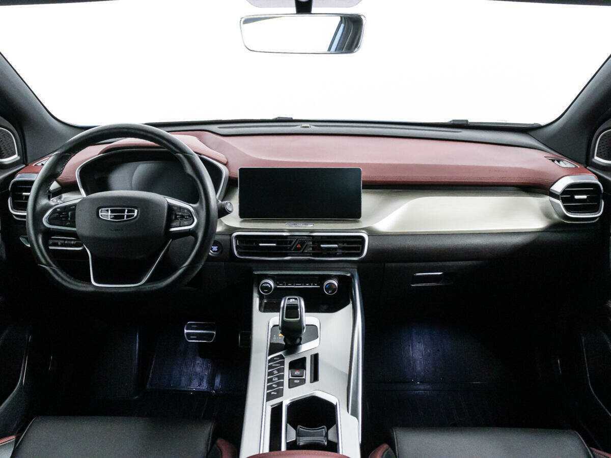 Geely Coolray 2022 года с пробегом. Фото: #12