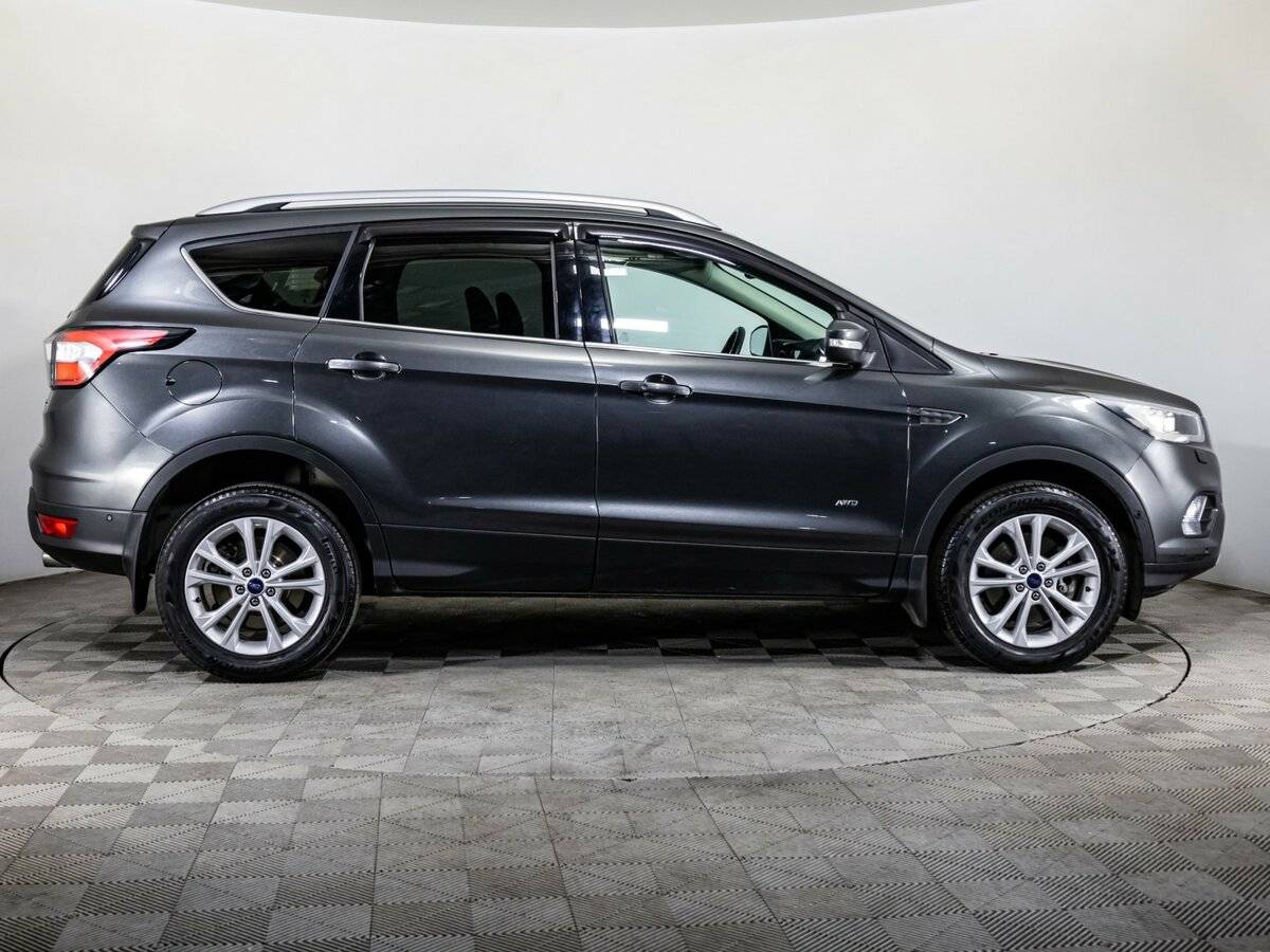 Ford Kuga 2018 года с пробегом. Фото: #3