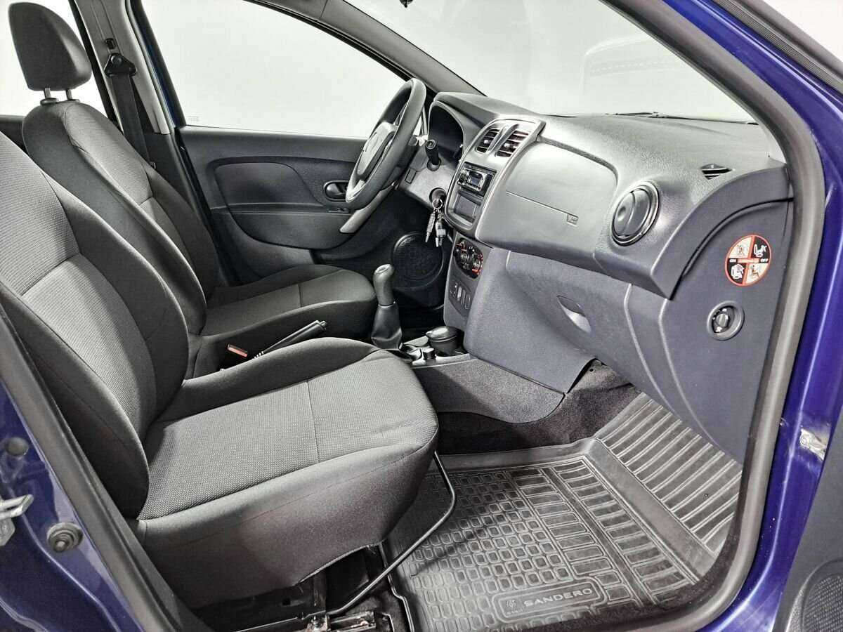 Renault Sandero 2015 года с пробегом. Фото: #8