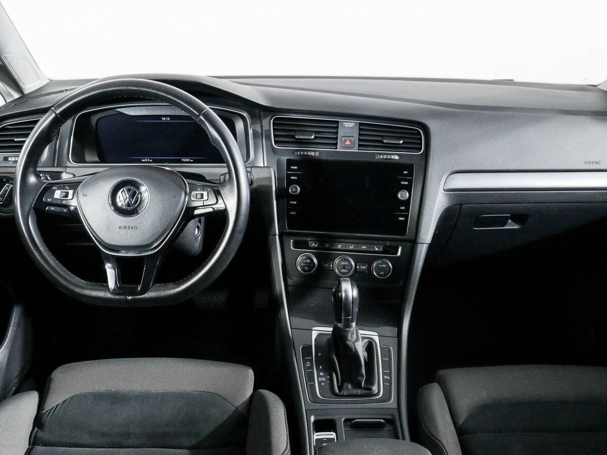 Volkswagen Golf 2018 года с пробегом. Фото: #11