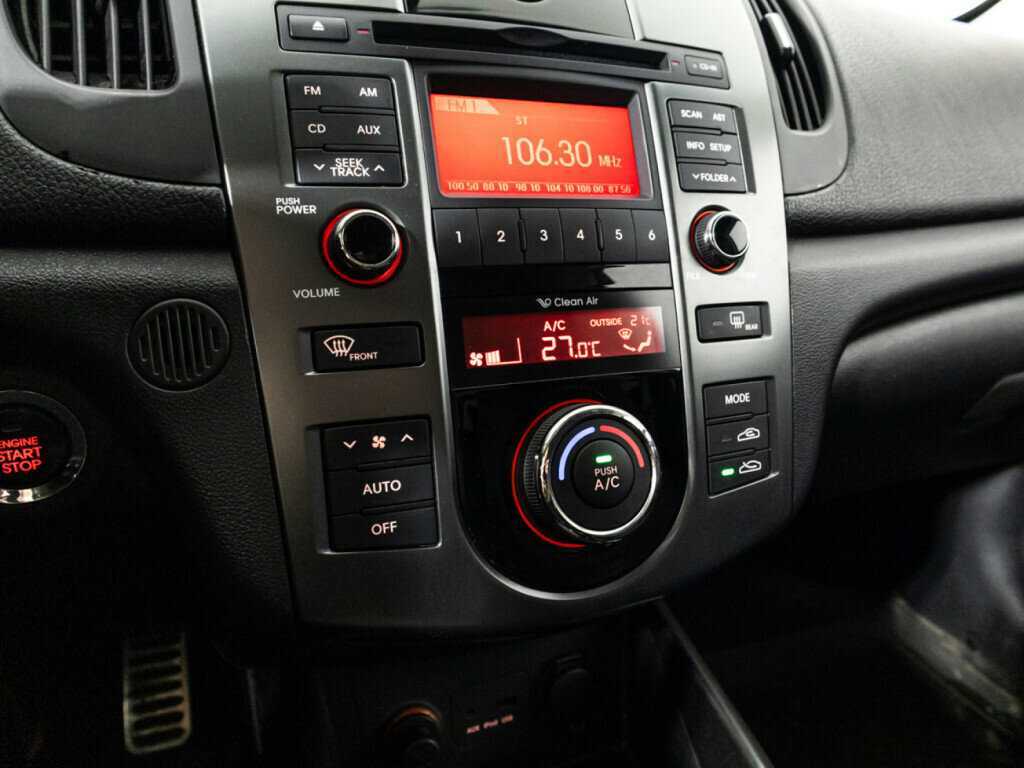 Kia Cerato 2012 года с пробегом. Фото: #14