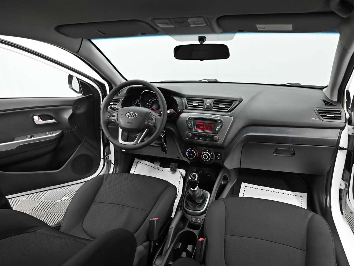 Kia Rio 2013 года с пробегом. Фото: #12