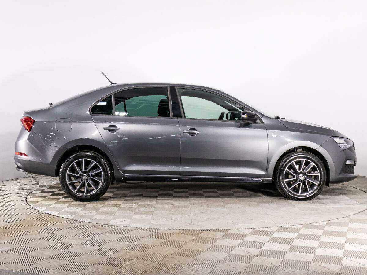 Skoda Rapid 2021 года с пробегом. Фото: #3