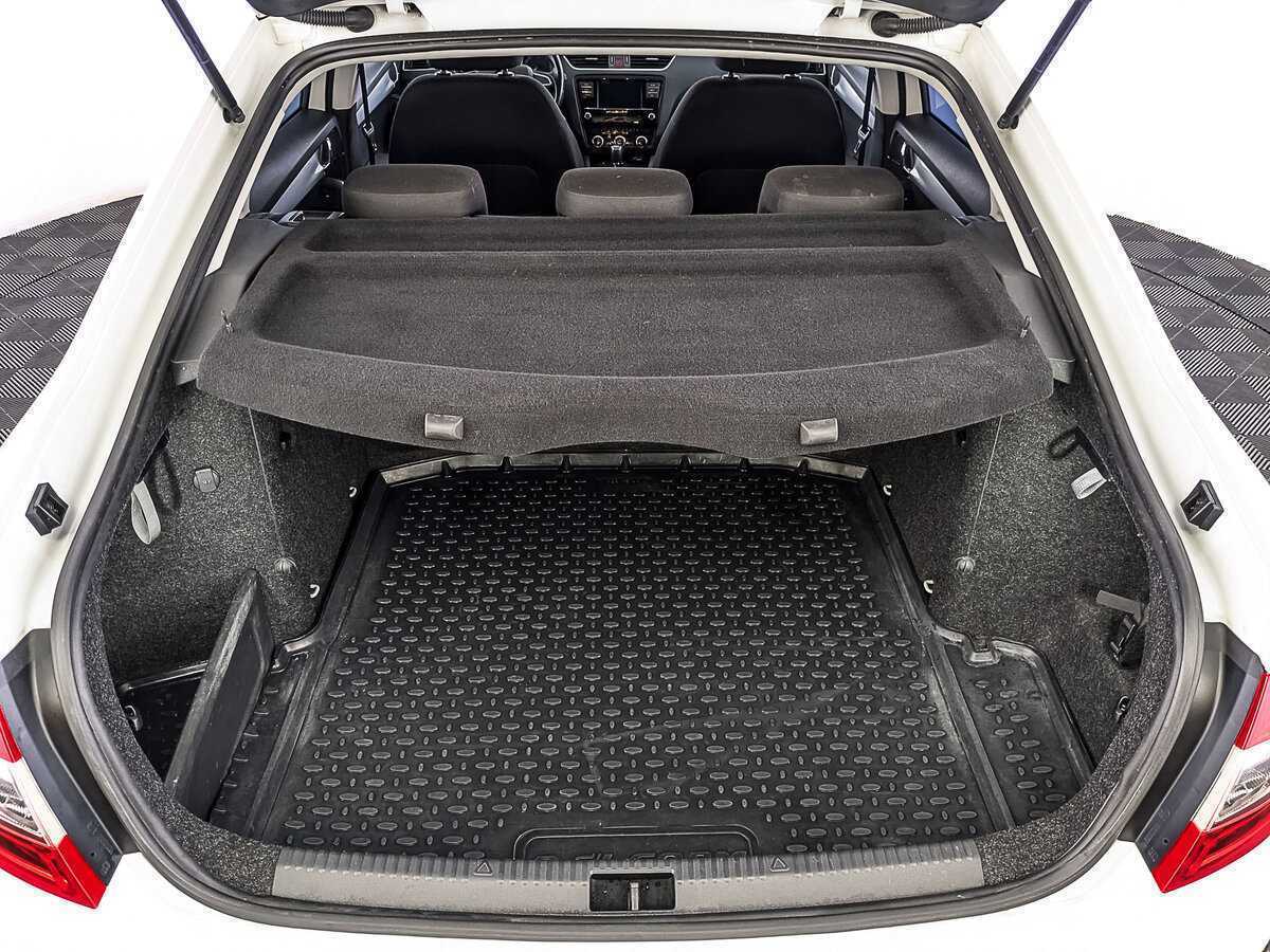 Skoda Octavia 2020 года с пробегом. Фото: #9