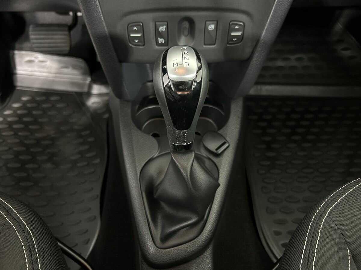 Renault Logan 2016 года с пробегом. Фото: #12