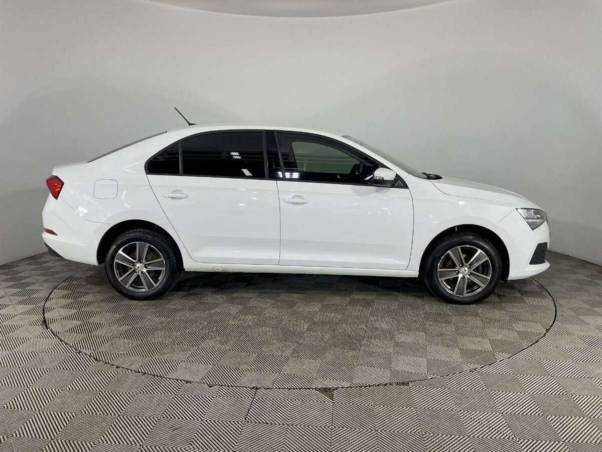 Skoda Rapid 2021 года с пробегом. Фото: #3