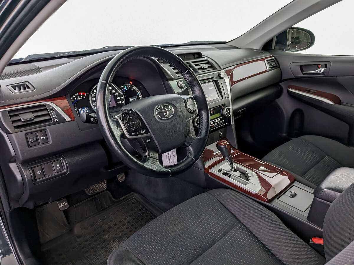 Toyota Camry 2013 года с пробегом. Фото: #13