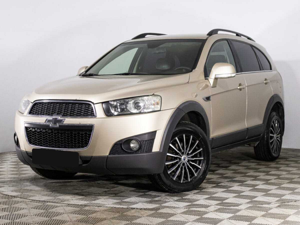 Chevrolet Captiva 2012 года с пробегом. Посмотреть фото