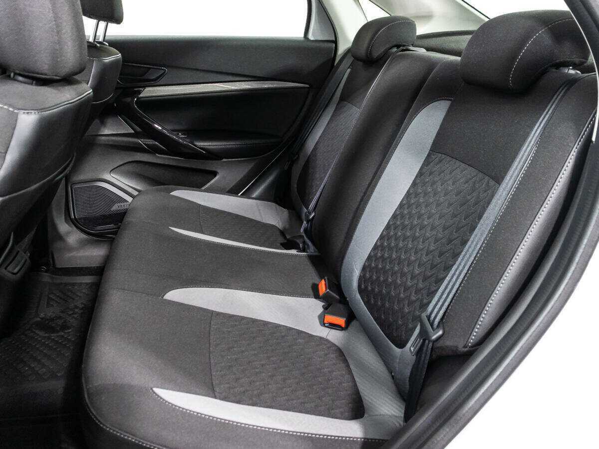 Lada (ВАЗ) Vesta 2023 года с пробегом. Фото: #9