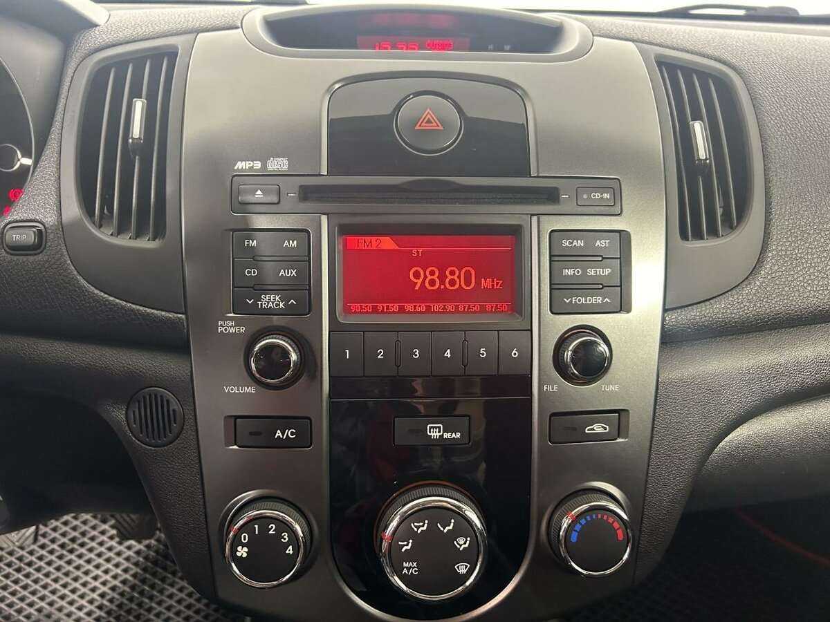 Kia Cerato 2013 года с пробегом. Фото: #9
