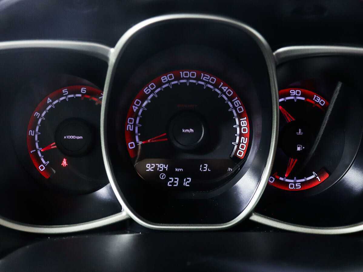 Lada (ВАЗ) Vesta 2019 года с пробегом. Фото: #8