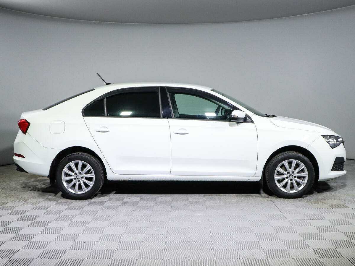 Skoda Rapid 2021 года с пробегом. Фото: #3