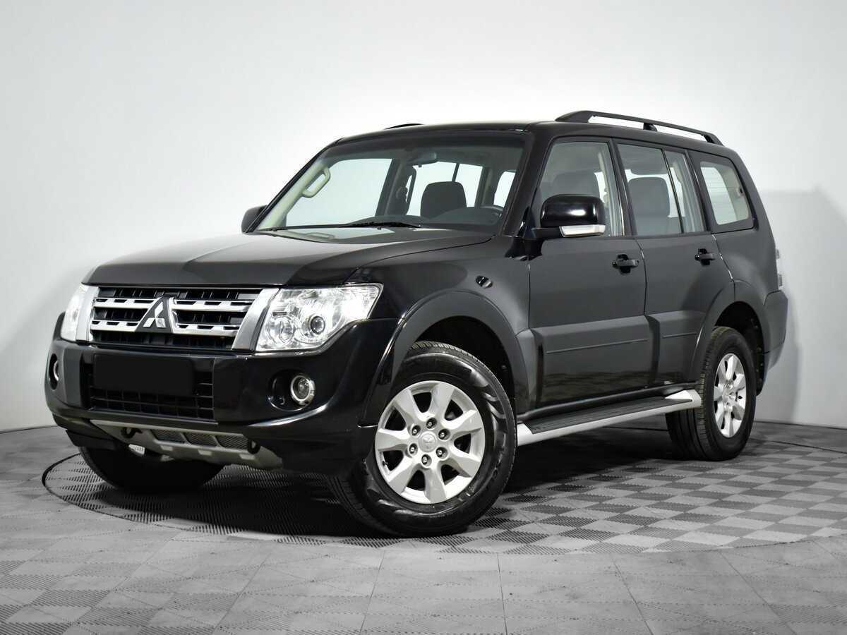 Mitsubishi Pajero 2013 года с пробегом. Посмотреть фото