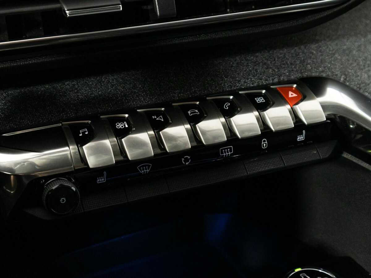 Peugeot 3008 2017 года с пробегом. Фото: #17