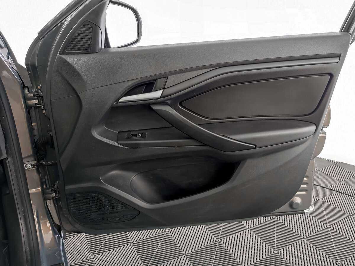 Lada (ВАЗ) Vesta 2018 года с пробегом. Фото: #19