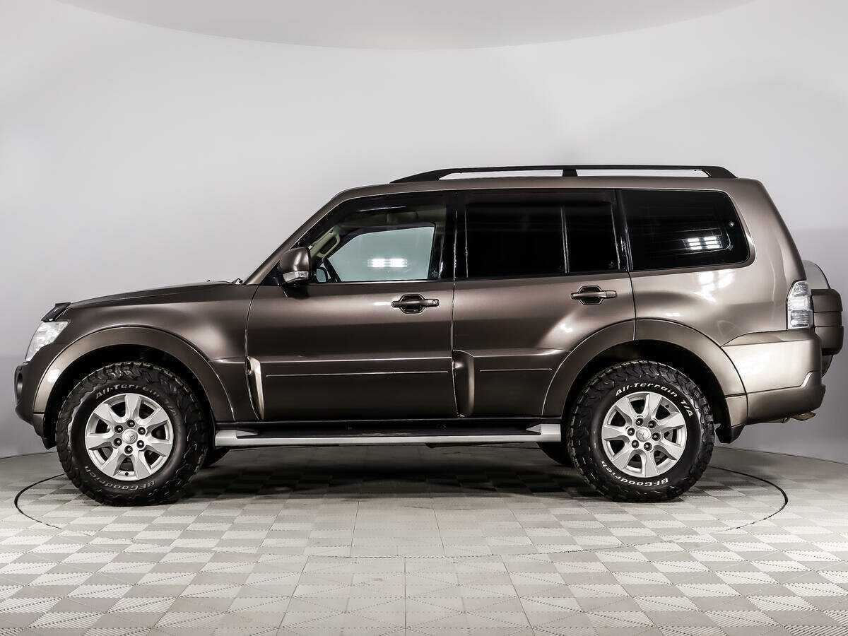Mitsubishi Pajero 2013 года с пробегом. Фото: #7