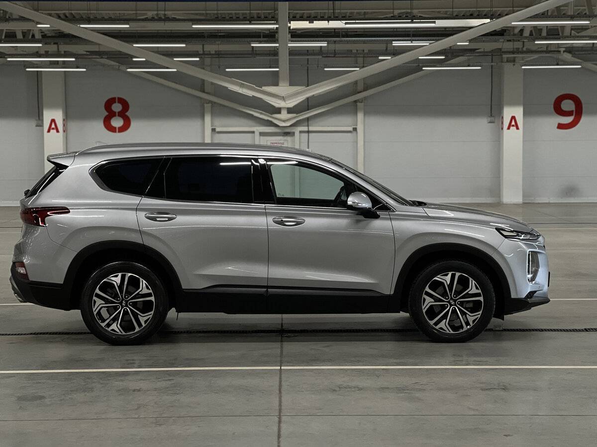 Hyundai Santa Fe 2019 года с пробегом. Фото: #3
