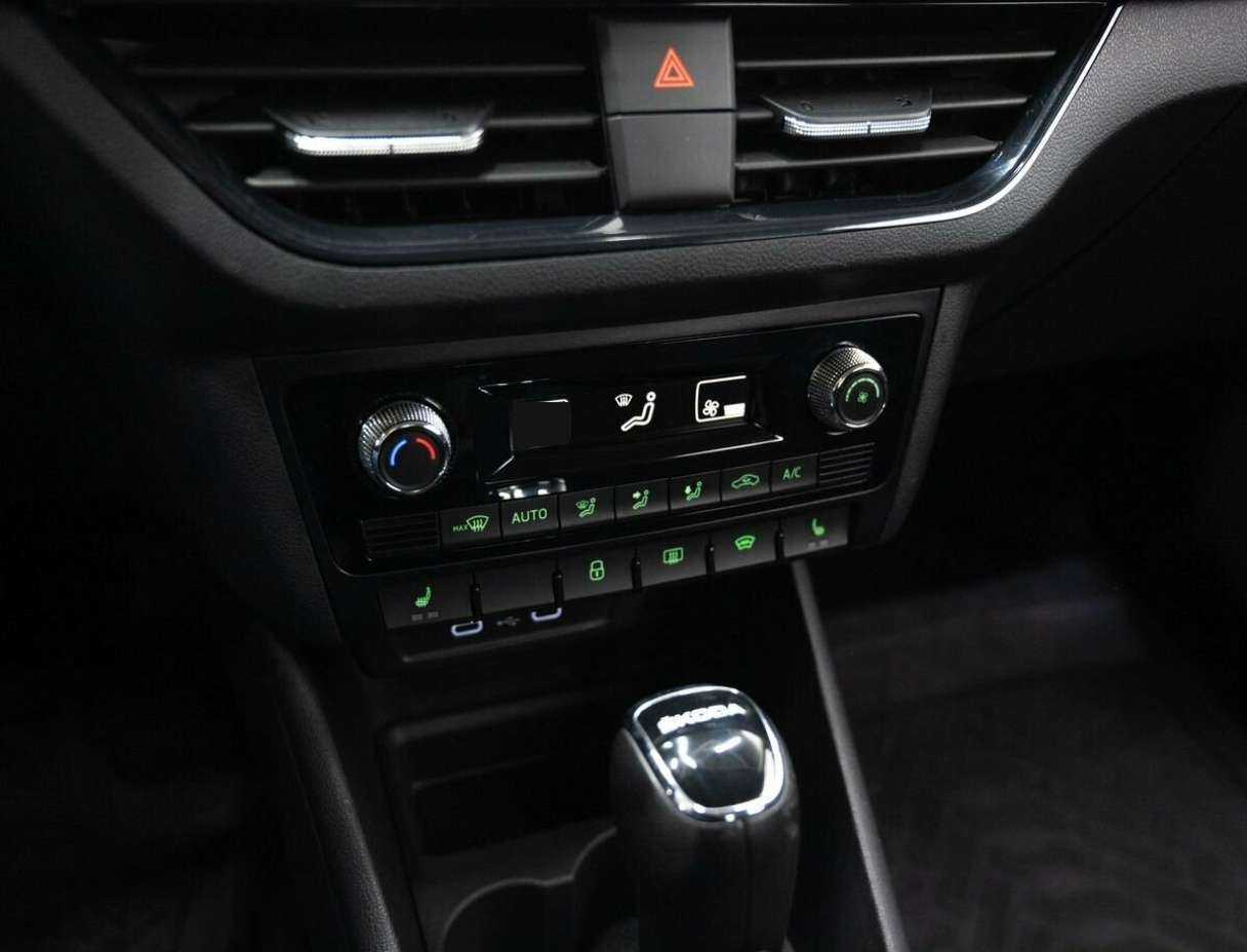 Skoda Rapid 2021 года с пробегом. Фото: #18