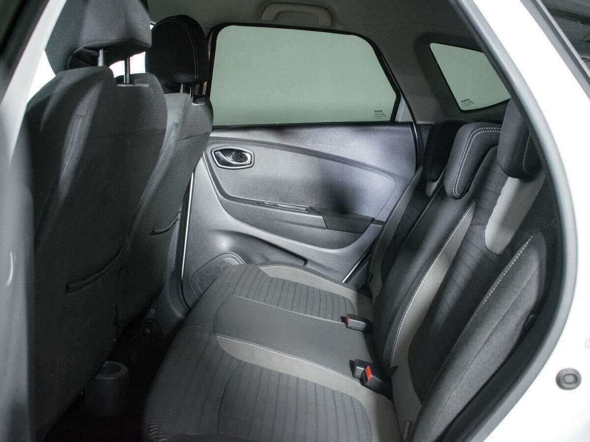 Renault Kaptur 2017 года с пробегом. Фото: #9