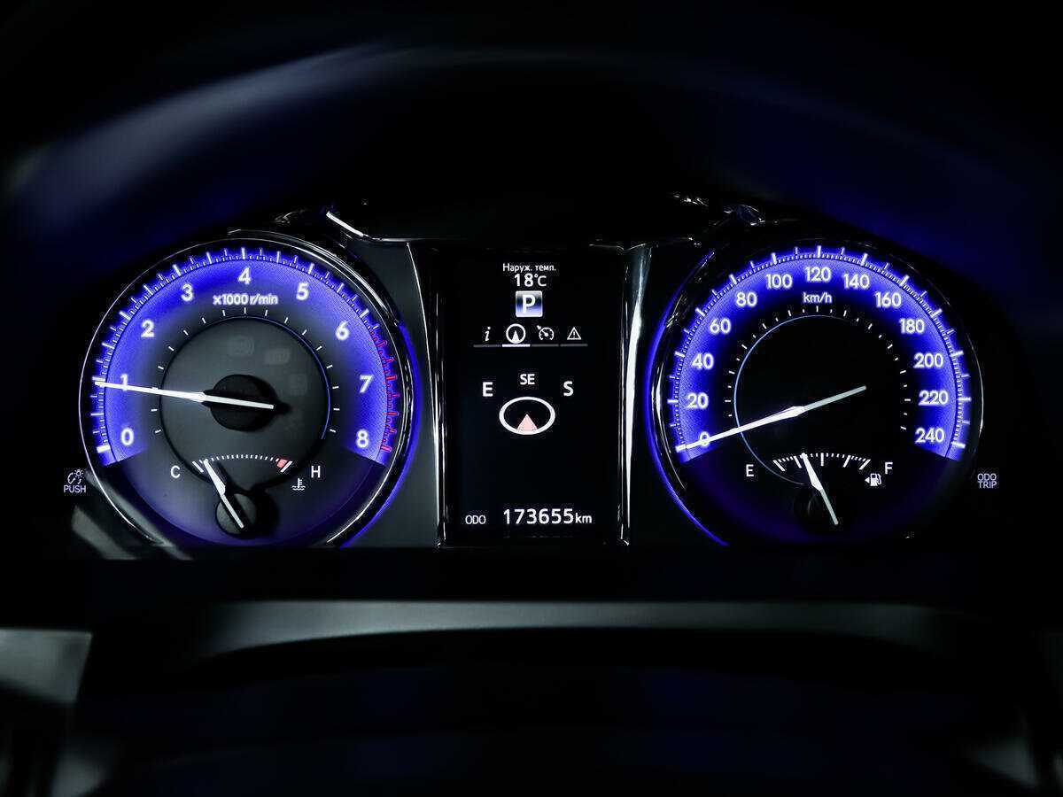 Toyota Camry 2015 года с пробегом. Фото: #9