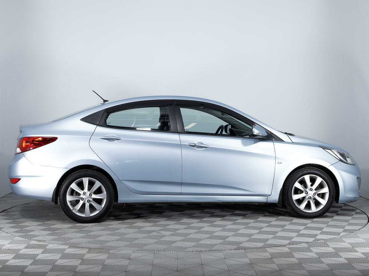 Hyundai Solaris 2012 года с пробегом. Фото: #3