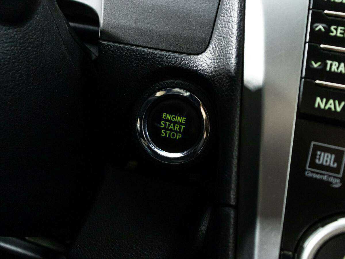 Toyota Camry 2012 года с пробегом. Фото: #18