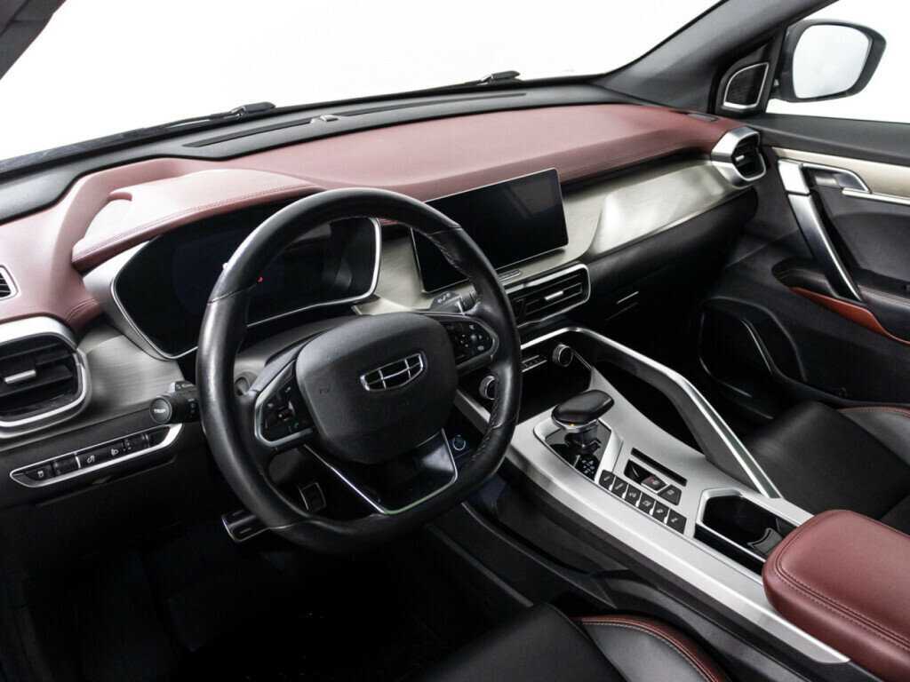 Geely Coolray 2022 года с пробегом. Фото: #10