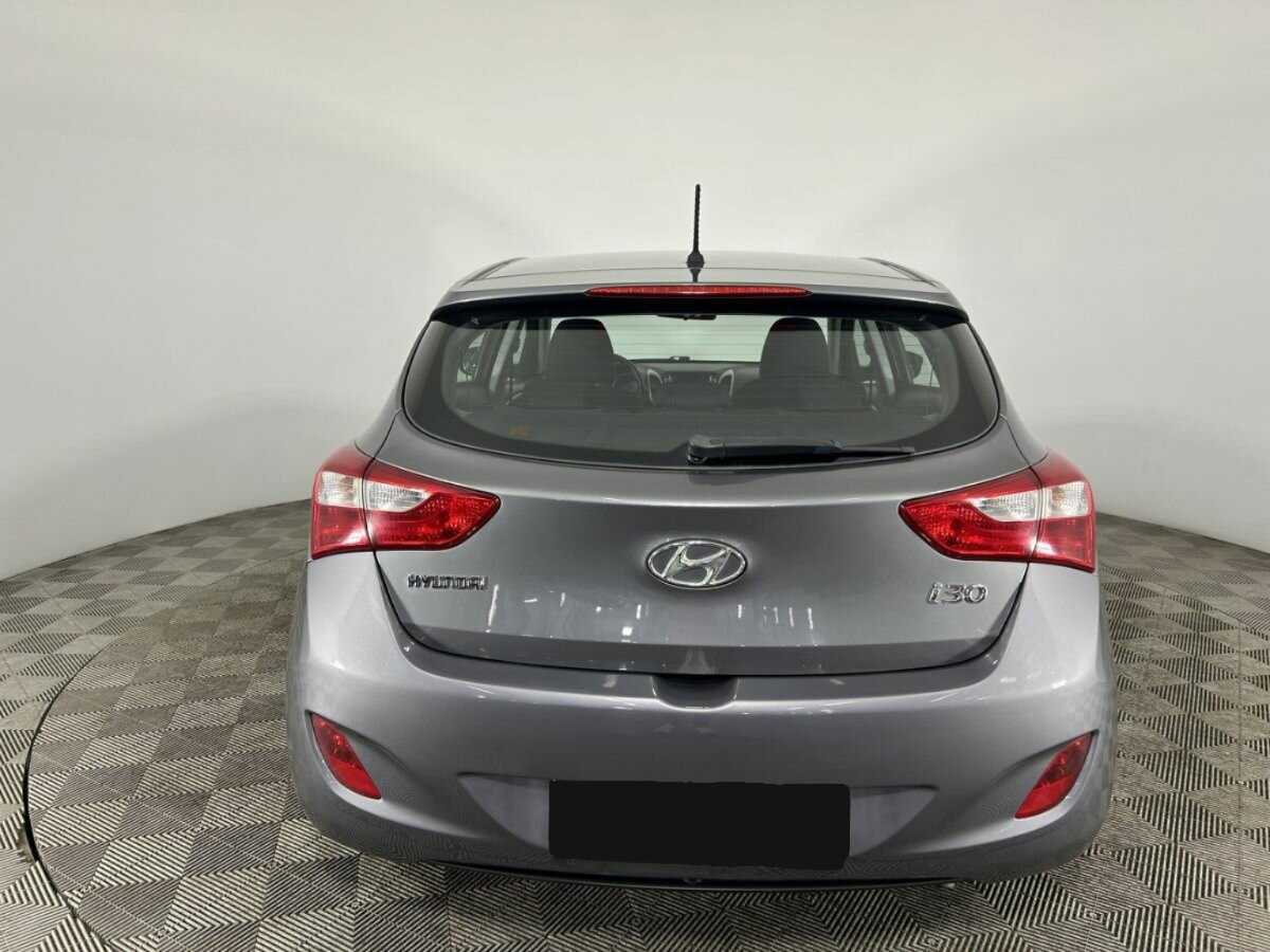 Hyundai i30 2012 года с пробегом. Фото: #2