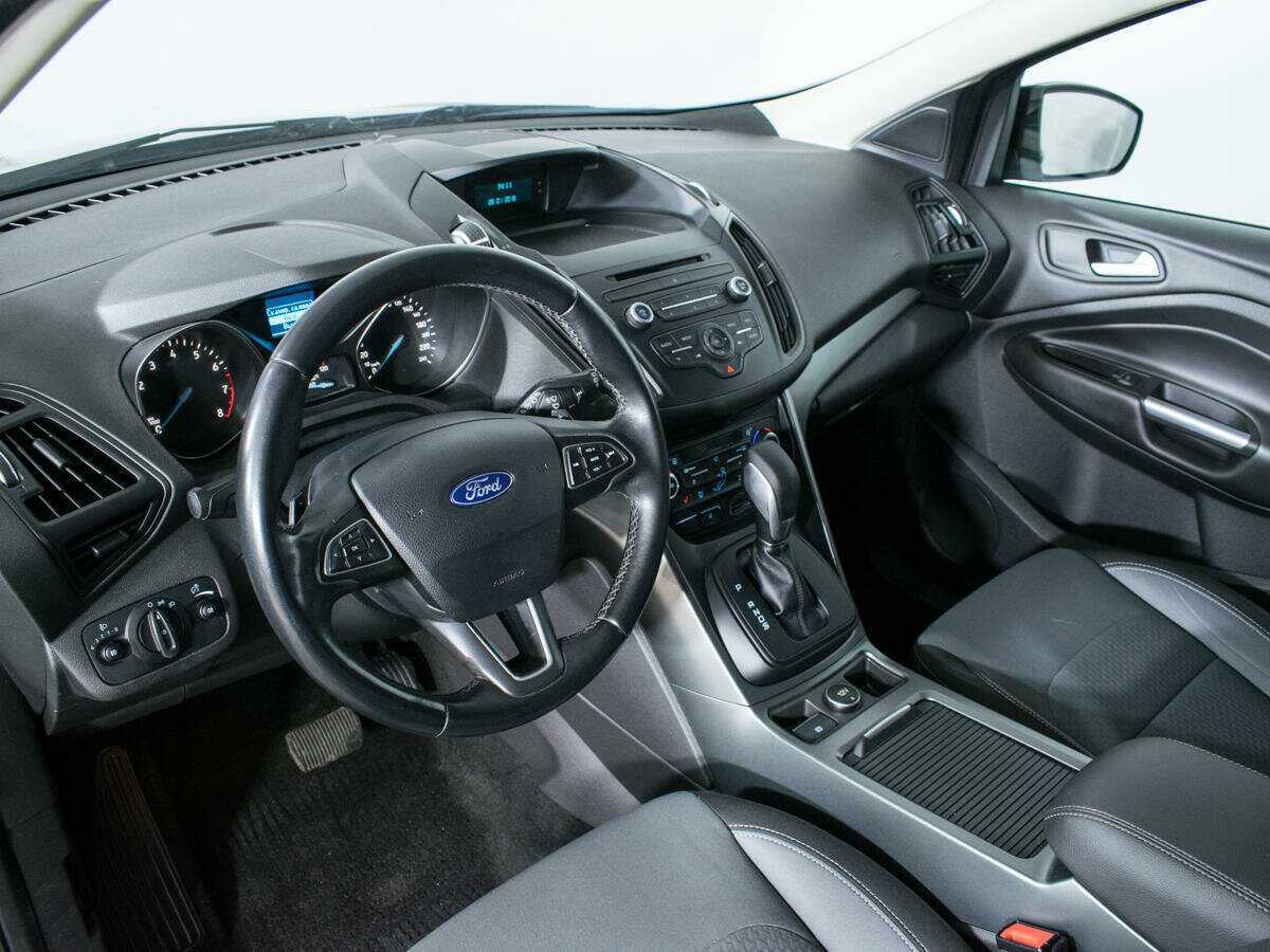 Ford Kuga 2017 года с пробегом. Фото: #12