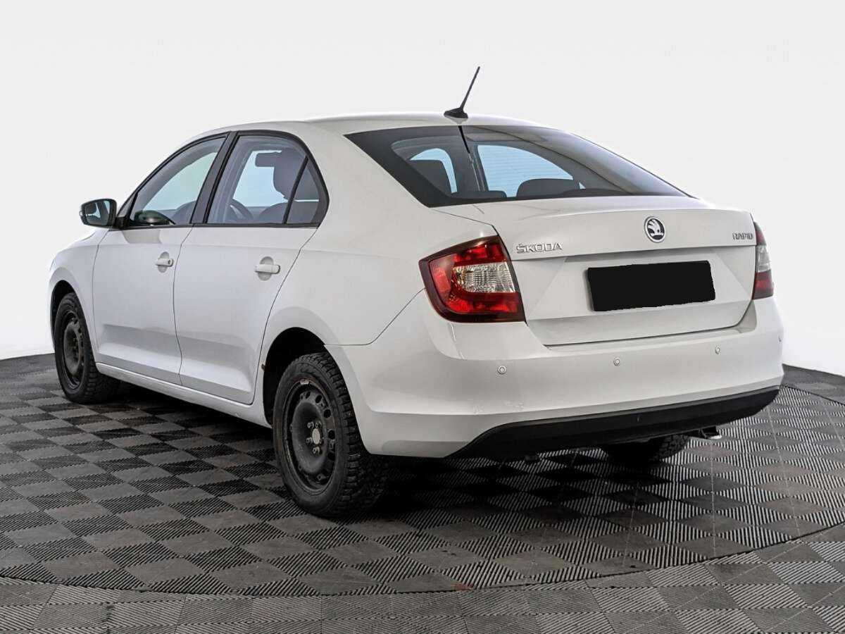 Skoda Rapid 2018 года с пробегом. Фото: #6
